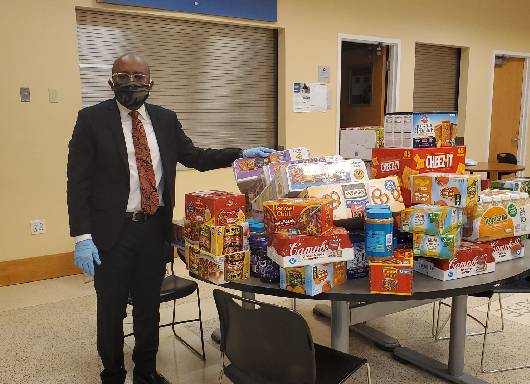 tony curtis and food pantry at Covenant House Greater Washington