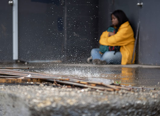 Unsafe teen girl without shelter